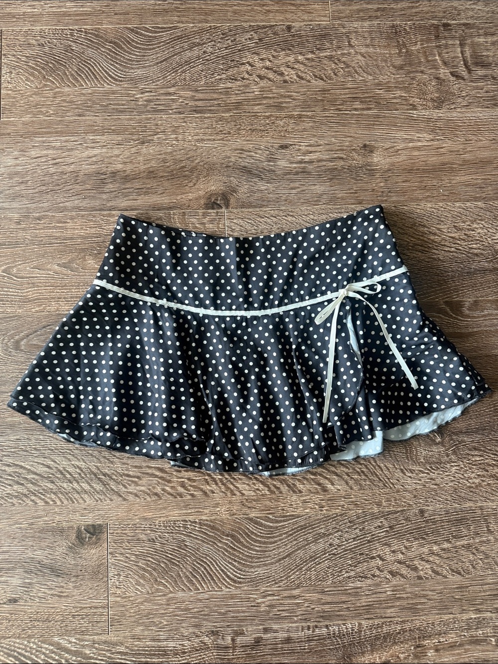 Y2K Black & White Polka Dot Low-Rise Flared Mini Skirt